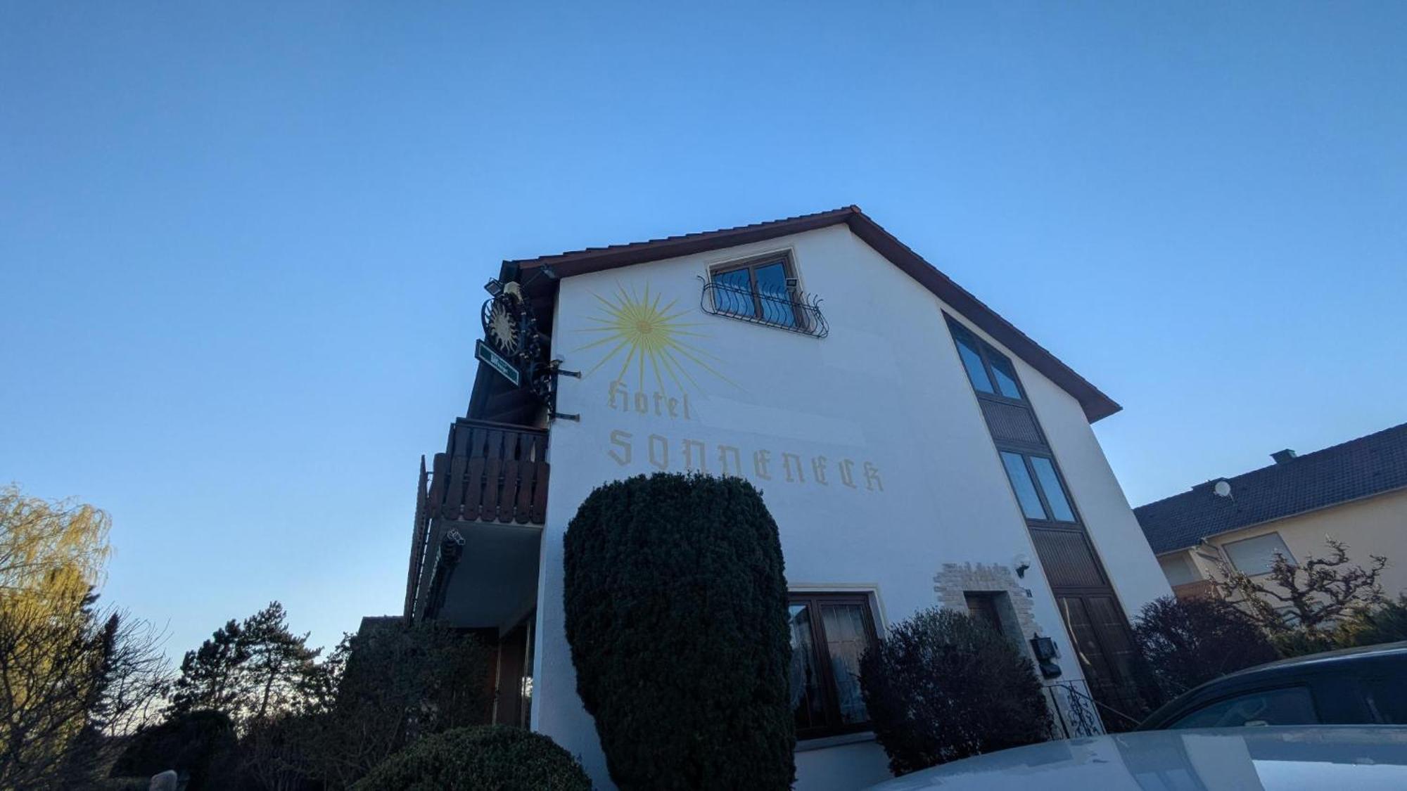 Landhotel Sonneneck - Breuna Im Naturpark Bagian luar foto